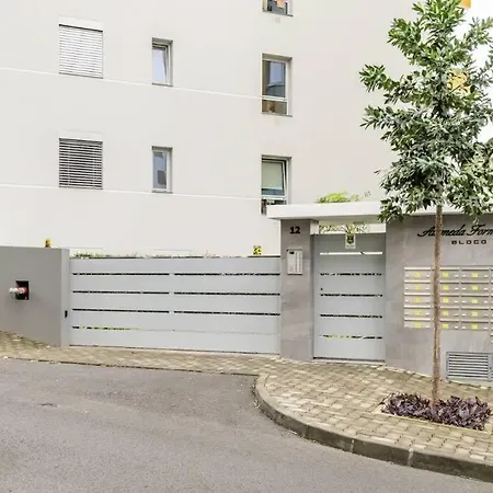 Apartment Luxury Poolside View *