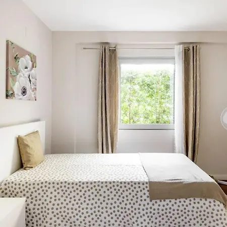 Apartment Luxury Poolside View Funchal (Madeira)