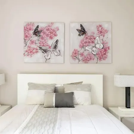 Apartment Luxury Poolside View Funchal (Madeira)