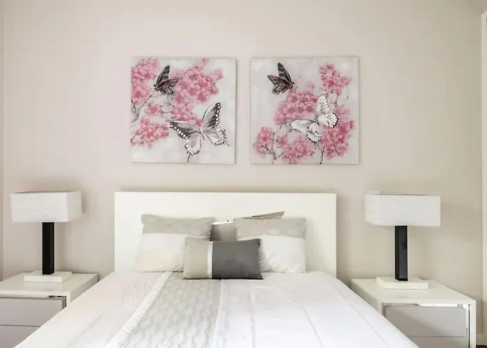 Apartment Luxury Poolside View Funchal (Madeira)